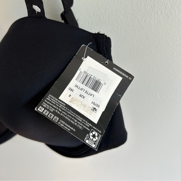 NWT Maidenform Love the Lift Natural Boost Demi T-Shirt Bra in Black/Latte 38D - Picture 4 of 5